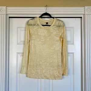 Light yellow long sleeve shirt, L